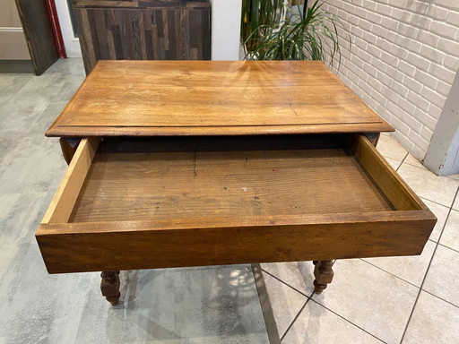 Escritorio con 1 cajón en madera maciza de roble con patas torneadas y talladas, 89x62cm