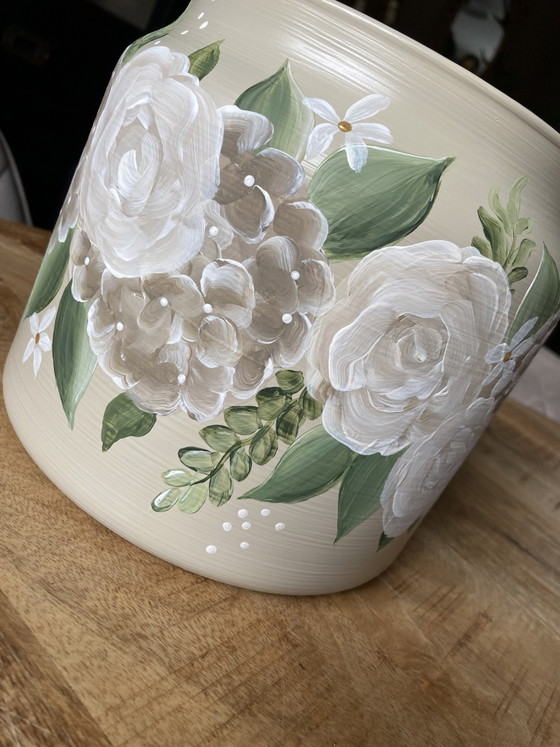 Image 1 of Hand-Painted Vase Classical Beige ByJ&S