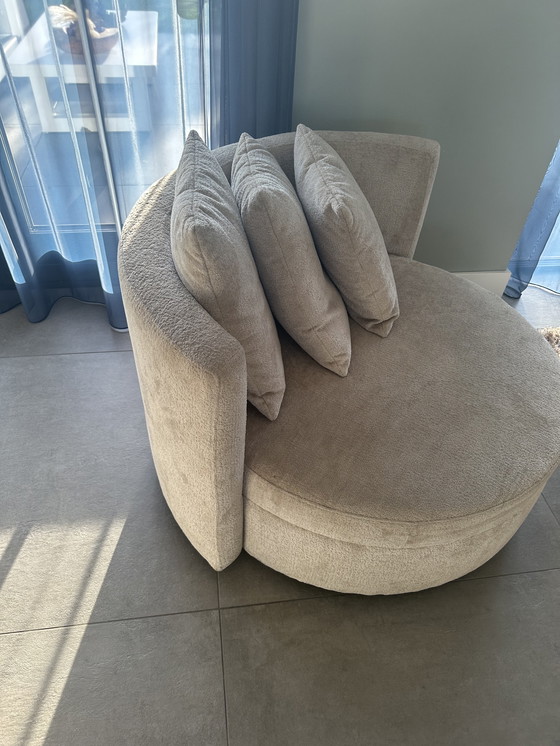 Image 1 of Sofa, swivel armchair, carpet