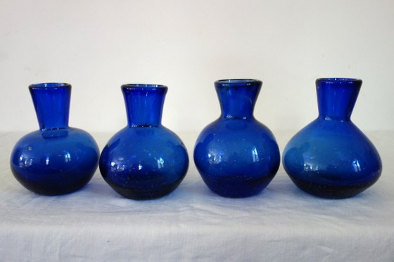 4 cobalt blue blown glass vases with bubbles, 60s/70s (photo 2 of 11)