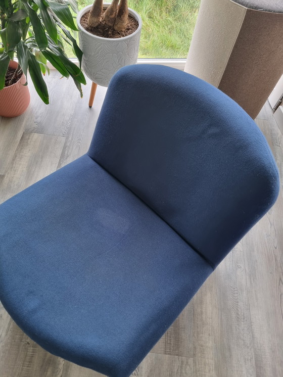 Image 1 of Artifort Alky chair kleur blauw Design by Giancarlo Piretti

