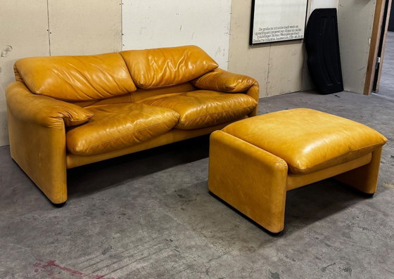 Image 1 of Cassina Maralunga 2 plazas + reposapiés