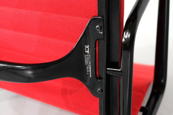 Image 1 of Poltrona "EA 117" di Charles Ray Eames per ICF USA 1969.