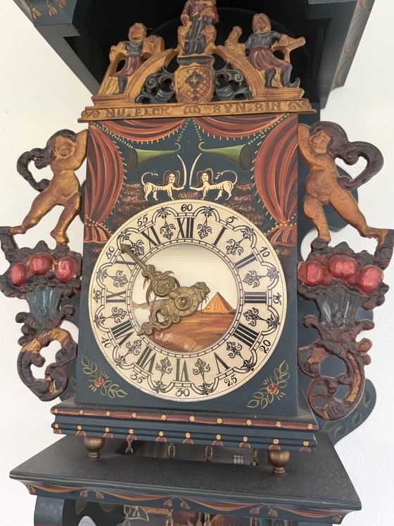 Hindelooper Wanduhr grün bemalt – Franz Hermle & Söhne, Uhren, Metall, Holz (photo 8 of 15)