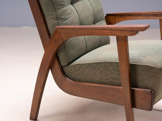 Twee vintage fauteuils uit het midden van de 20e eeuw met houten frame en groene bekleding, 68 × 78 × 84 cm (photo 6 of 8)
