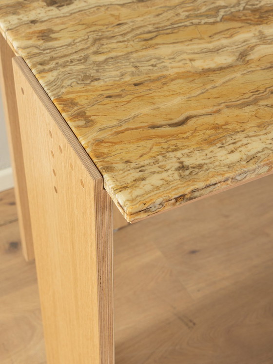 Image 1 of Uniek marmeren en houten bureau