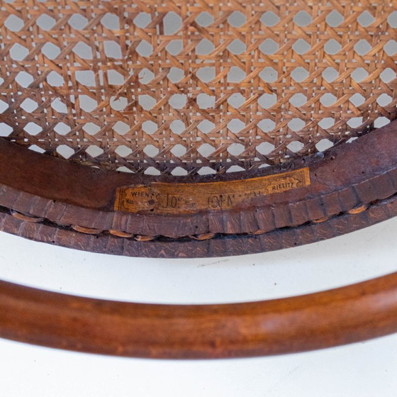 Image 1 of Set van vier eetkamerstoelen uit de jaren 1900, gemaakt van gebogen hout en riet door Josef Hoffmann, met label.