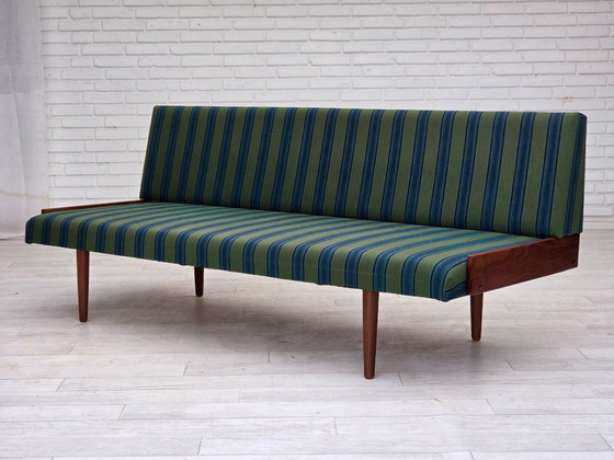 Image 1 of Daybed danese degli anni '70, mobili in lana, legno massiccio di teak, condizioni originali