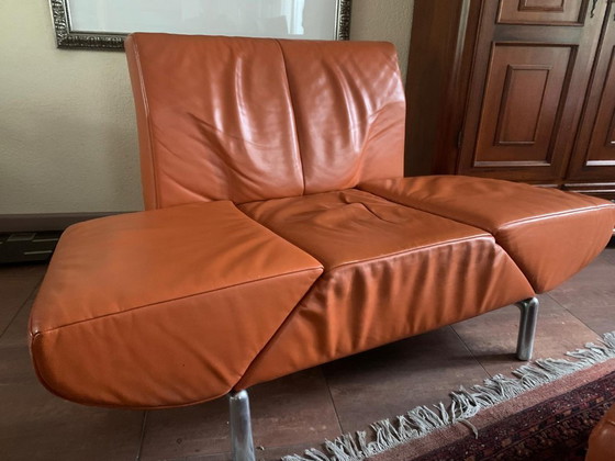 Image 1 of Poltrona di design Jori, trasformabile in una poltrona a due posti in pelle arancione