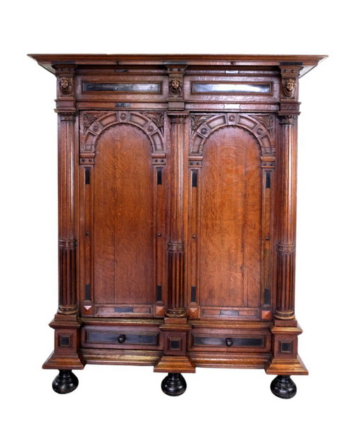 Beautiful style clean 17th century Dutch Bow Cabinet