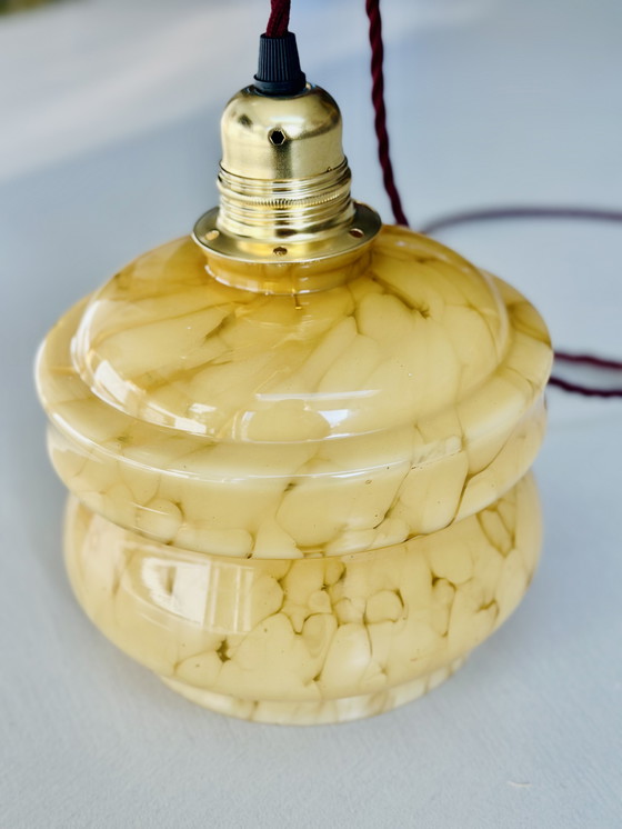 Image 1 of Vintage Art Deco amber marbled glass pendant lamp – 1920s/1930s style