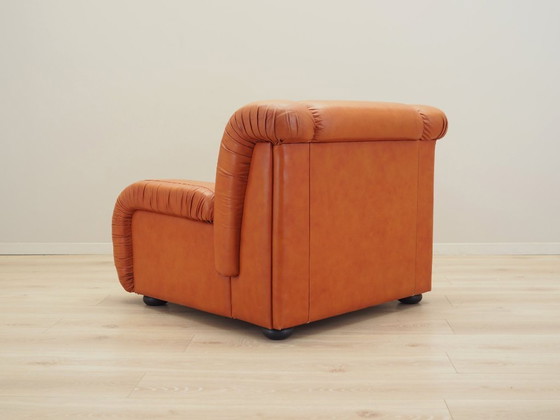 Image 1 of Fauteuil rouge, design danois, années 1970, production : Danemark