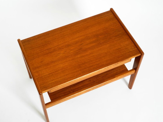 Image 1 of Table d'appoint danoise en teck avec tiroir, style milieu du XXe siècle, signée Salin Nyborg, vers 1960.
