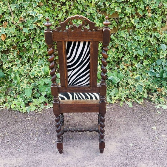 Antique carved wooden chair – Dining chairs (photo 4 of 8)