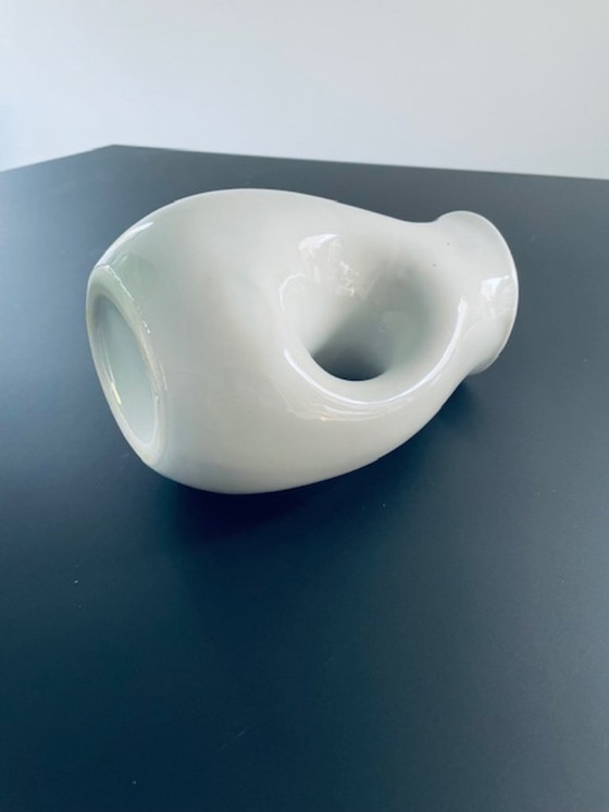 Image 1 of Caraffa dal design moderno in ceramica bianca