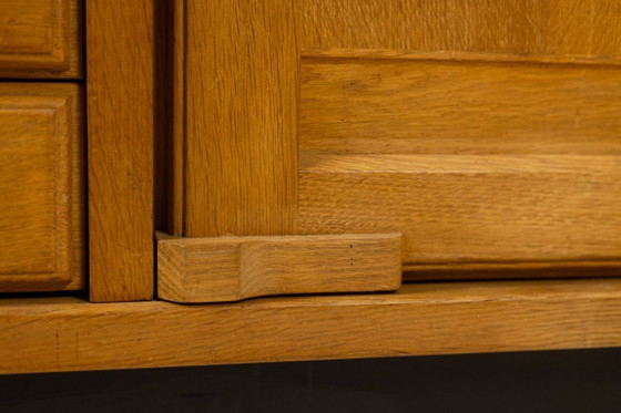 Image 1 of Guillerme e Chambron. Armadio in rovere con scrivania integrata. 1970-80