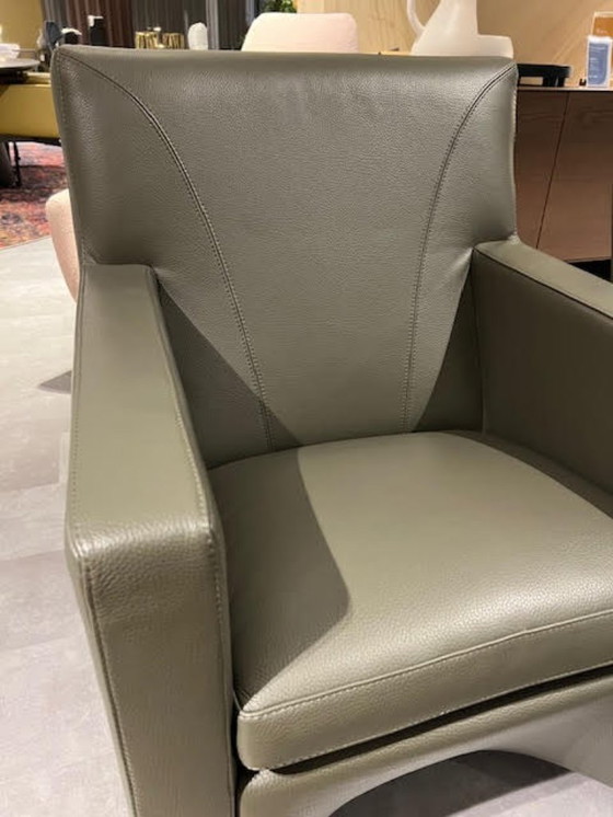 Image 1 of Fauteuil bas Dolcinea