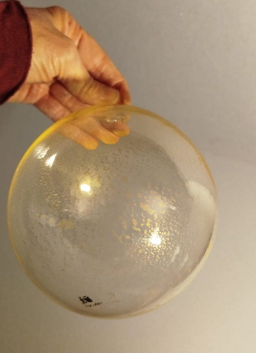 Murano Christmas ball by master glassmaker Carlo Moretti