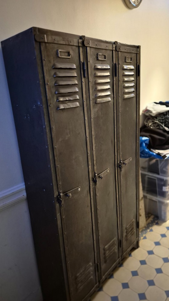 Image 1 of Vintage Locker (hele mooie patine)