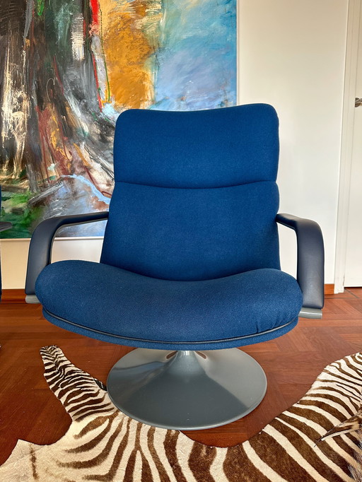 Coppia di poltrone Artifort F 154 e F 156 F restaurate nelle condizioni originali