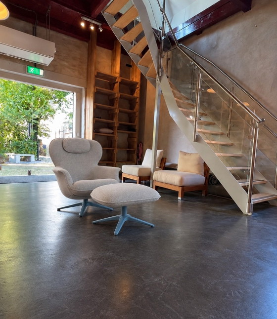 Fauteuil pivotant Pode Flare avec repose-pieds et coussin, Coton, Métal, Gris, Modern (photo 14 sur 14)