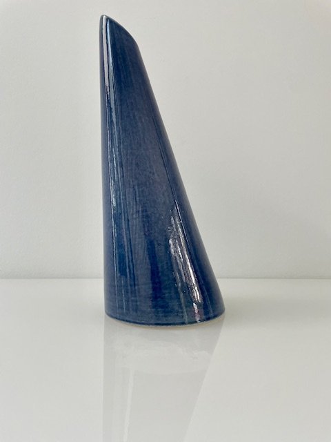 Vase à motifs obliques Céramique émaillée bleu denim