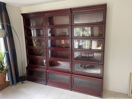 Image 1 of 3 model globe Wernicke boekenkasten 85 cm breed en 227 cm hoog 6 elementen op elkaar 