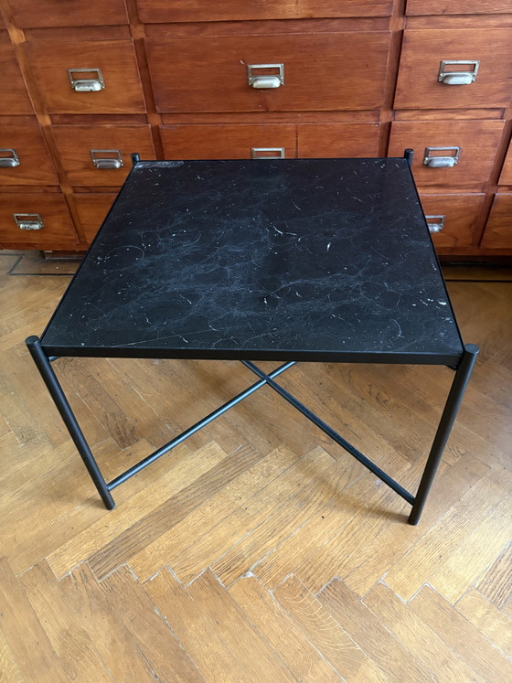 Image 1 of Table d'appoint 60x60 HANDVÄRK marbre