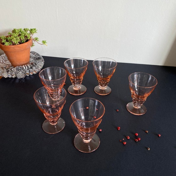 Image 1 of 6 rosa Art-déco-Gläser, 6 cl