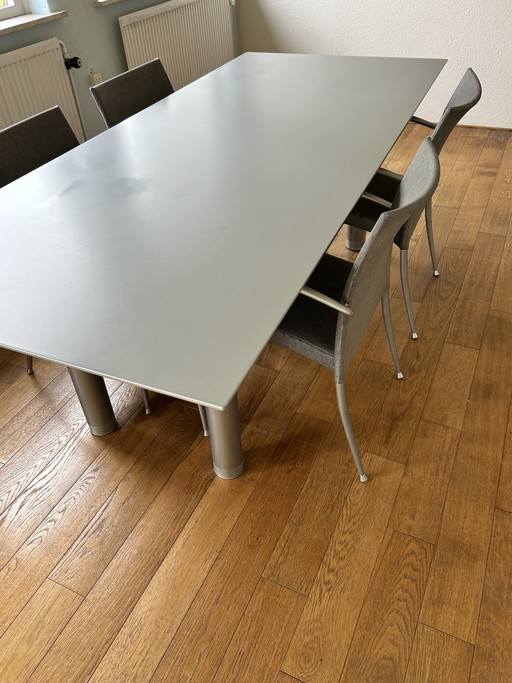Tonon dining table and chairs