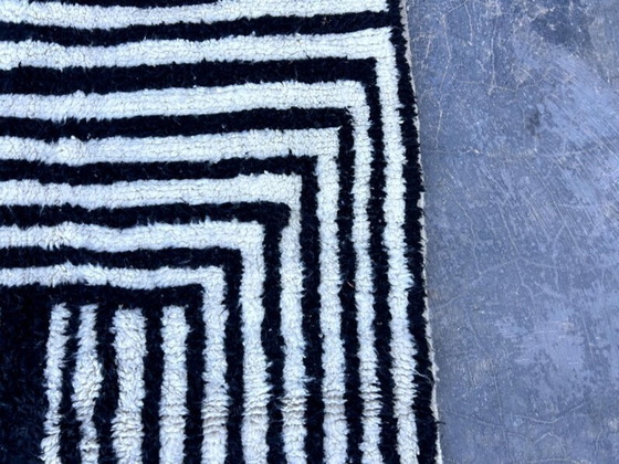 Image 1 of Tapis marocain écru à motifs géométriques 200cmx100cm 