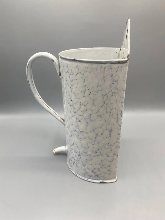 White and Blue Granite Enameled Wall Fountain, 2 Liters – France & Daverkosen, Decorative Objects (photo 2 of 5)