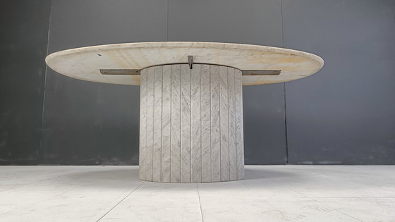 Image 1 of Oval White Marble Dining Table, 1970s