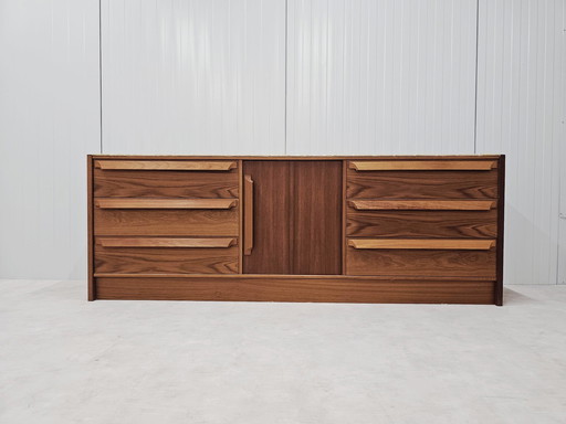 Buffet vintage en teck de style danois avec dessus carrelé - Mid Century Modern, 1960s-70s