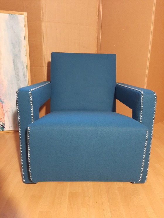 Image 1 of Cassina Utrecht 637, nueva, nunca usada, en tela de lana azul petróleo (serie 13L), costuras de caballo