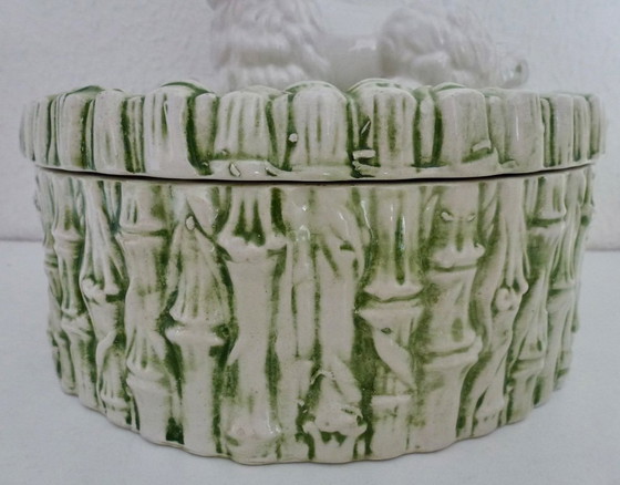 Image 1 of Vintage Italiaanse keramieken doos met bovenop een poedel.
