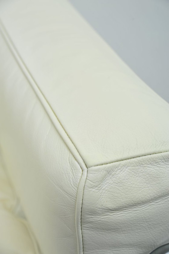 Image 1 of LC2 Armchair by Le Corbusier, Pierre Jeanneret and Charlotte Perriand for Cassina