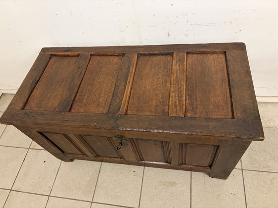 Image 1 of 18th-century Dutch blanket chest with key and antique lock