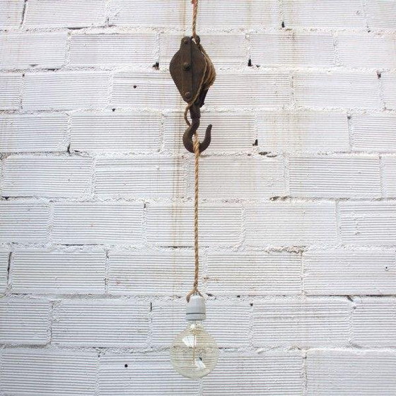 Image 1 of Industriële katrollamp