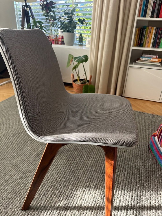 Image 1 of Zeitraum Morph Stuhl