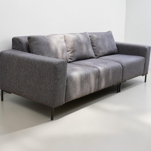 Canapé 3 places en tissu gris (nettoyé par un professionnel)