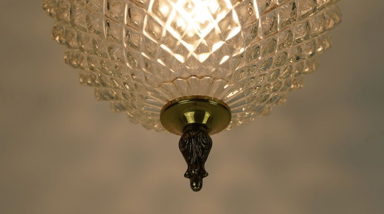 Image 1 of Plafondlamp uit het midden van de vorige eeuw, massief Belgisch getextureerd glas, verguld aluminium, jaren 70