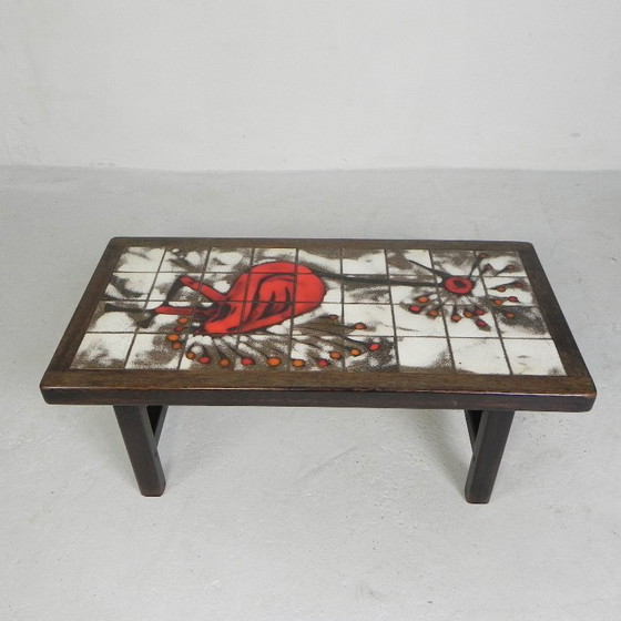 Image 1 of Mesa de azulejos Vallauris, firmada "dan" con la imagen de un pájaro fantástico, década de 1960.