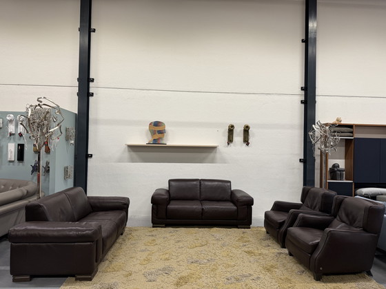 Image 1 of (2) Divano Natuzzi e 2 poltrone Amadeus in pelle marrone