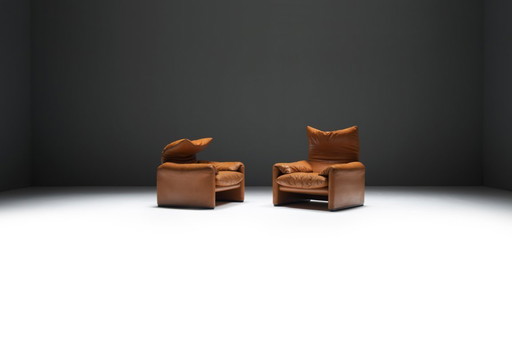 Impresionantes sillones Maralunga de cuero coñac de Vico Magistretti para Cassina