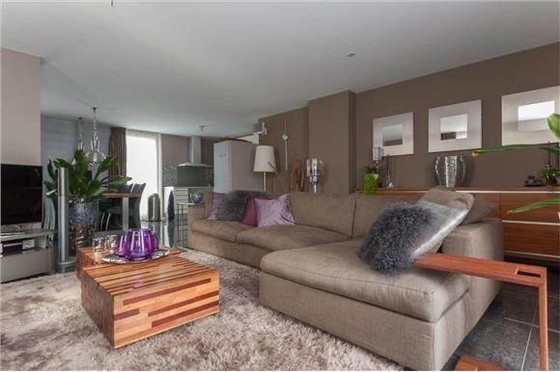 Image 1 of Divano Linteloo a 2,5 posti con chaise longue, pouf e 3 cuscini sfoderabili.