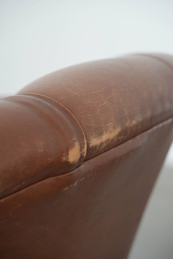 Image 1 of 2 poltrone Chesterfield color cognac in pelle di mucca in stile inglese