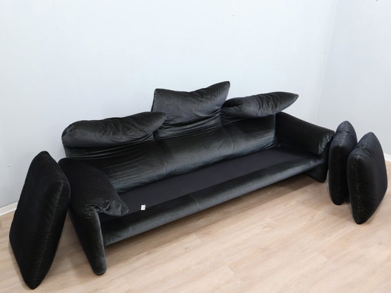 Image 1 of Divano vintage Cassina Maralunga a 3 posti in velluto blu e verde degli anni '80