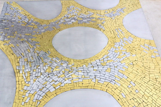 Jean Claude Dresse Tavolino Monumentale in Acciaio Inossidabile e Ottone, Libri d'arte, Argentato (foto 13 di 15)