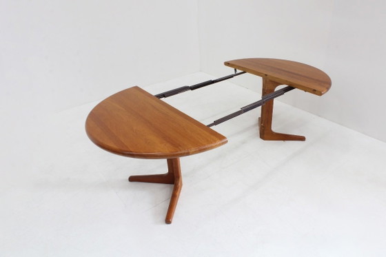 Table de salle à manger ronde extensible vintage danoise en teck massif Glostrup – Tables de salle à manger (photo 6 of 8)